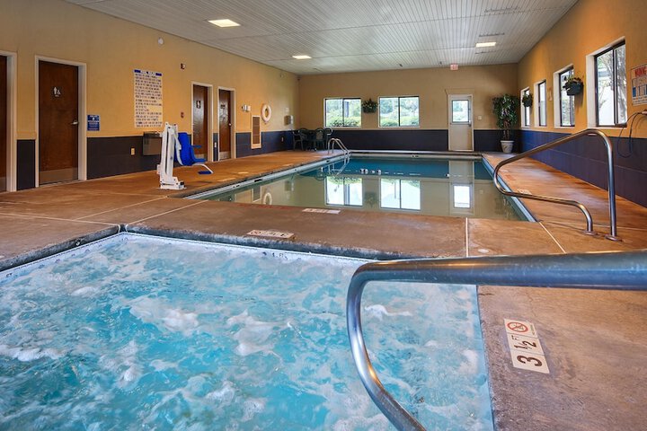 Pool 4 of 22