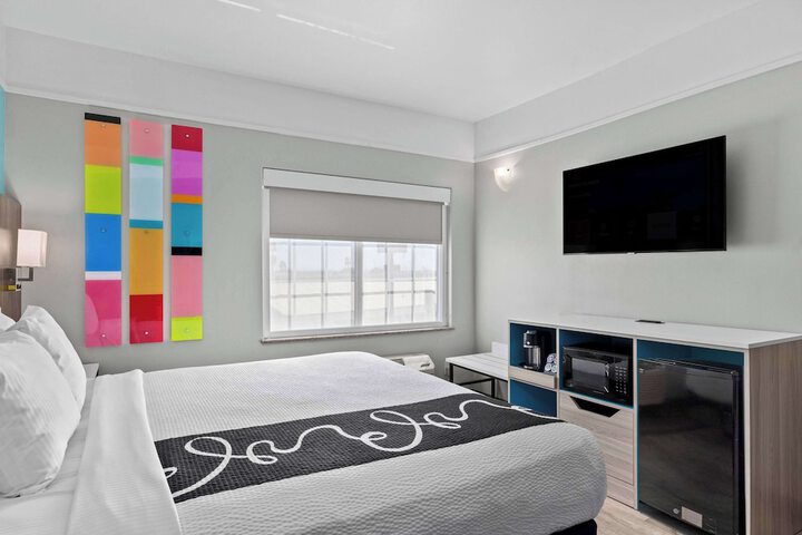 Room 57 of 115