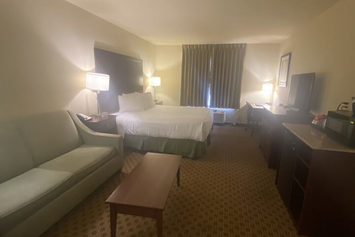 Room 22 of 60
