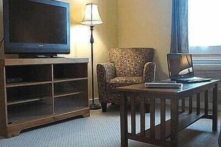 Room 11 of 20