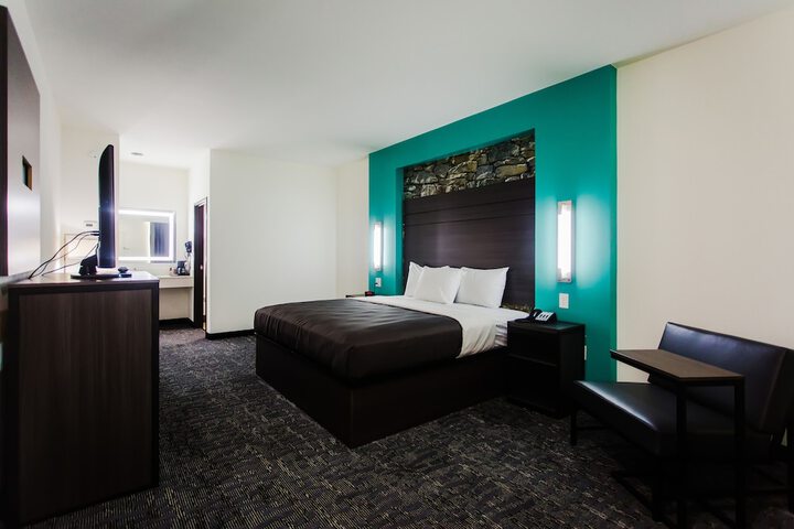 Room 51 of 69