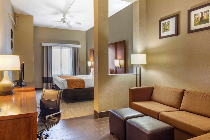 Room 20 of 33
