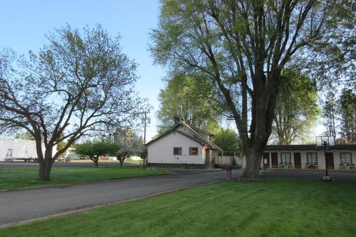 The Willows Motel