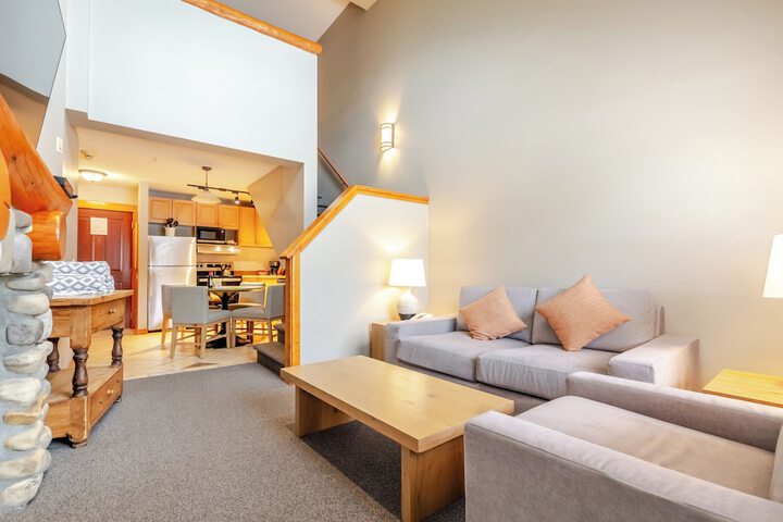 Lizard Creek Lodge