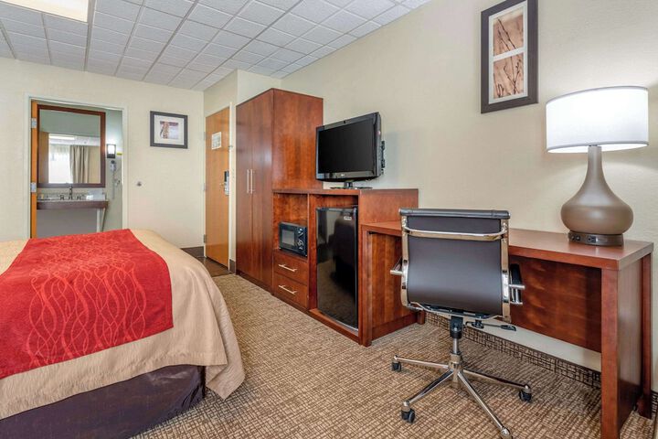 Room 18 of 38