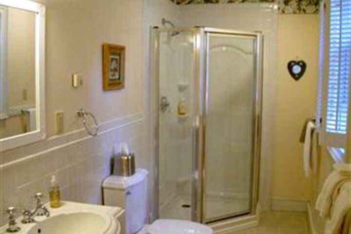 Halcyon Farm Bed & Breakfast