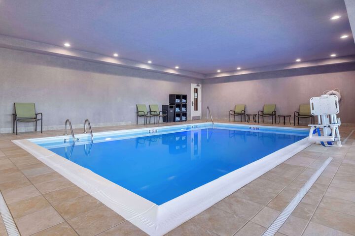 Pool 4 of 25
