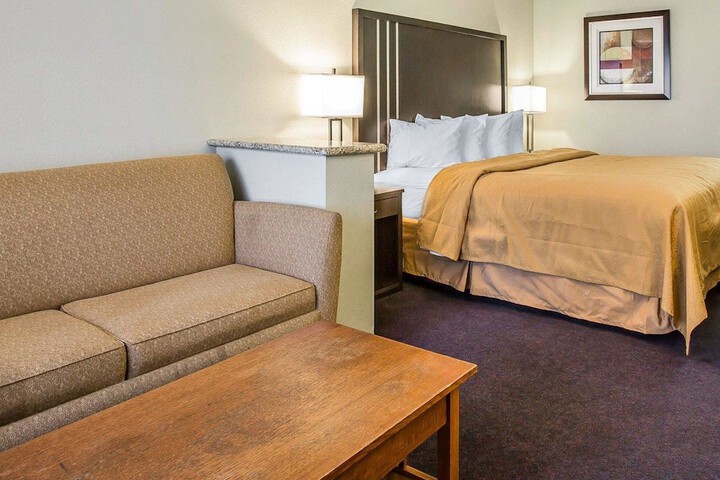 Room 8 of 30