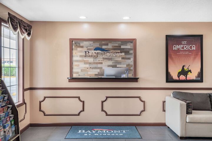Hotel Interior 7 of 26