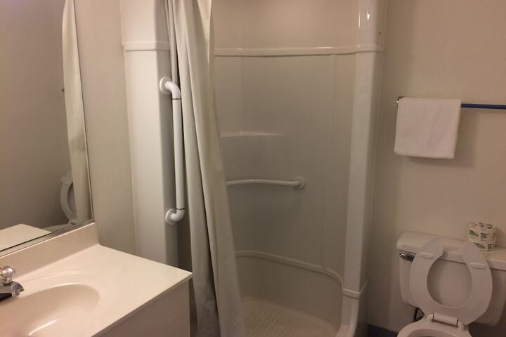 Room 18 of 35