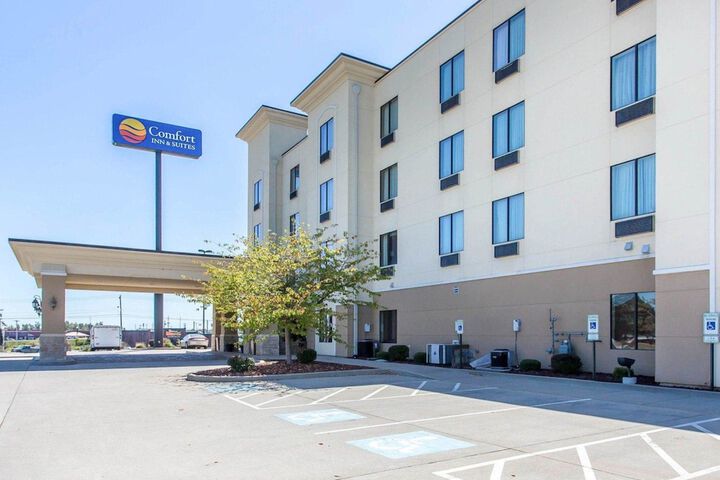 Hotel 5 of 39