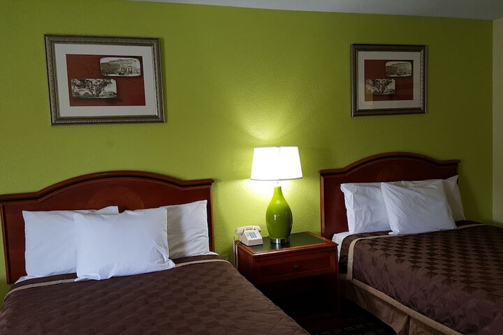 Room 14 of 47