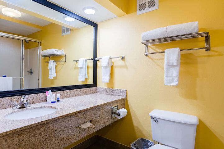 Room 15 of 23