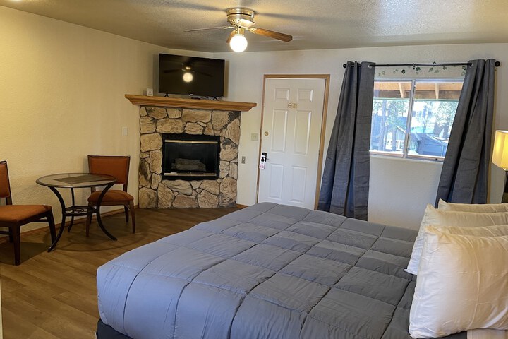Room 19 of 84