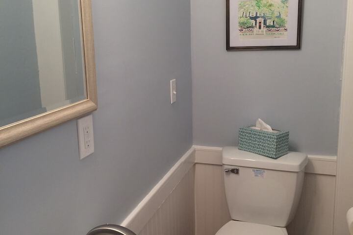 Room 33 of 50