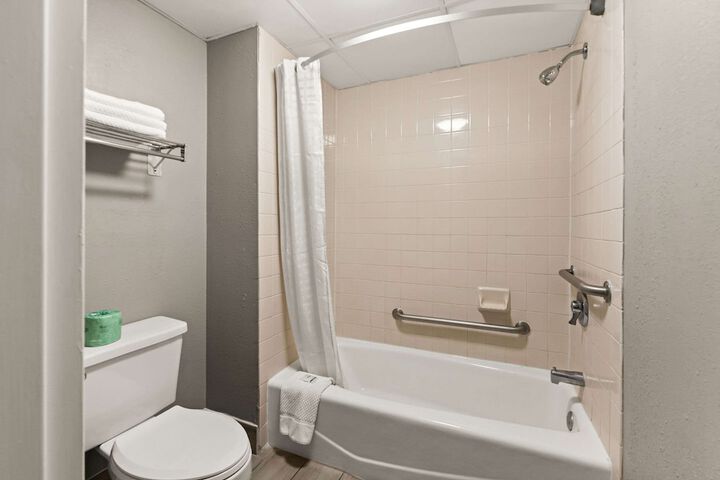 Rodeway Inn Brooklawn