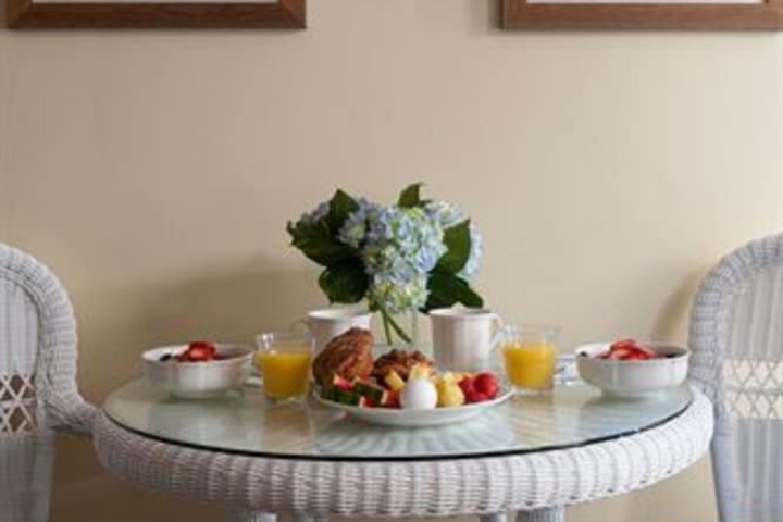 Breakfast/Coffee Service 46 of 51