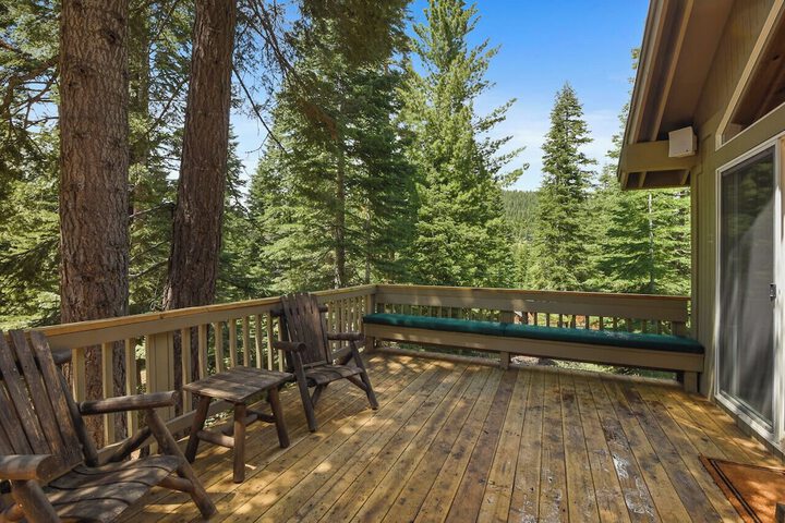 Luxury Tahoe Chalet Minutes to Dining