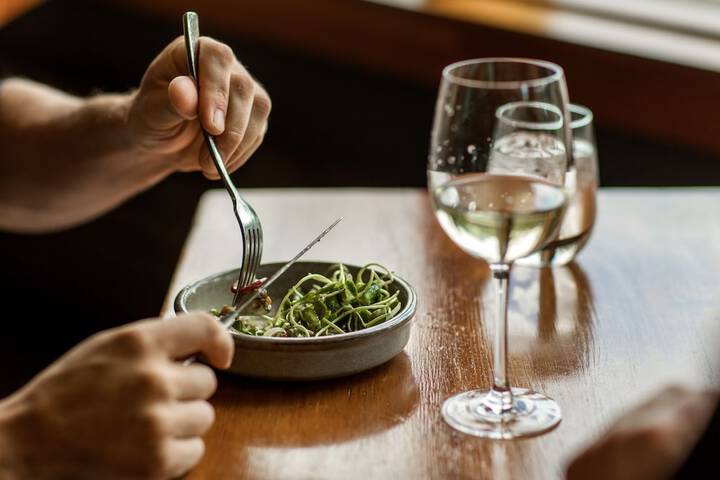 Dining 62 of 100