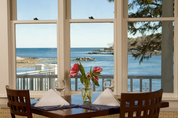 Dockside Guest Quarters & Restaurant