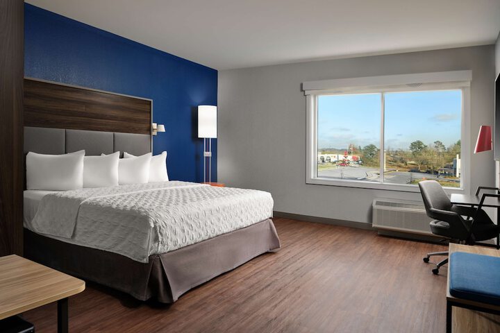 Tru by Hilton Tupelo
