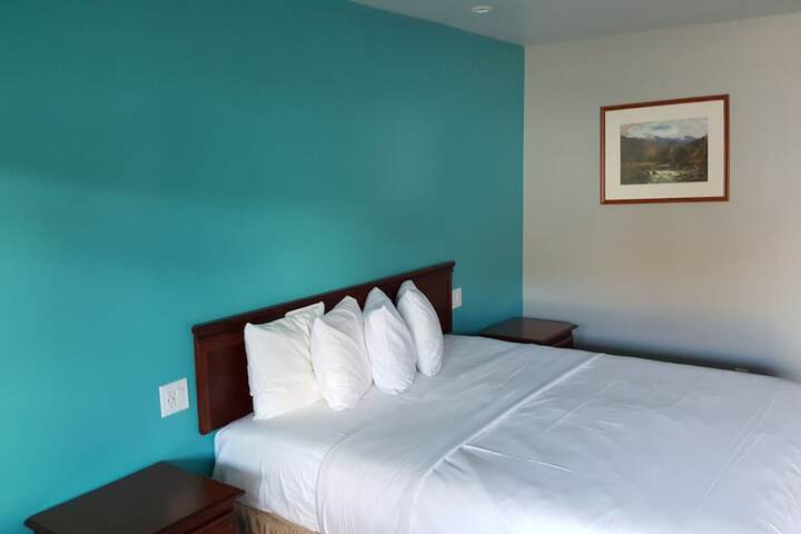 Room 4 of 11