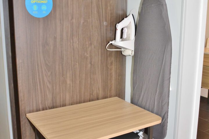 Room 17 of 35