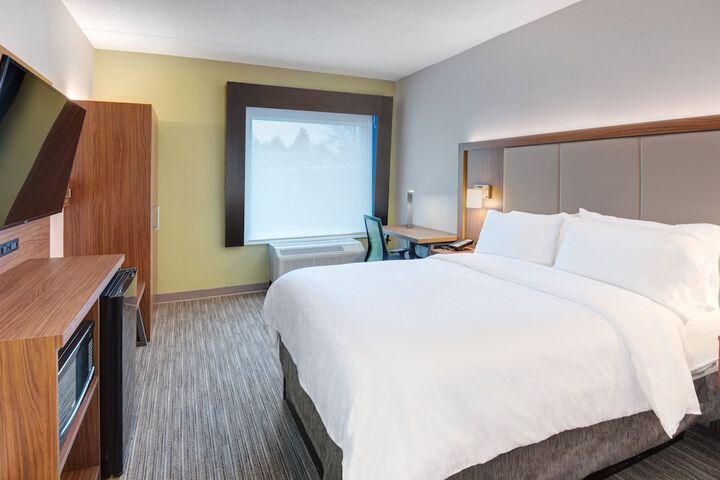 Holiday Inn Express Hotel & Suites West Long Branch by IHG
