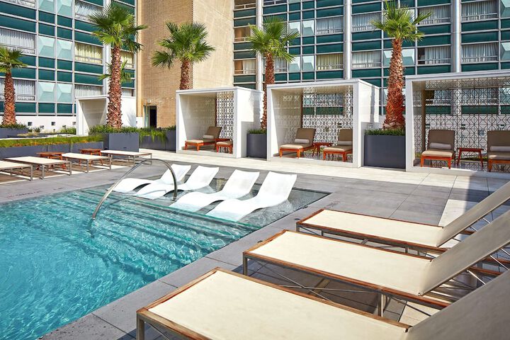 Pool 10 of 121