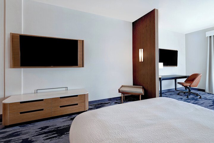 Room 26 of 54