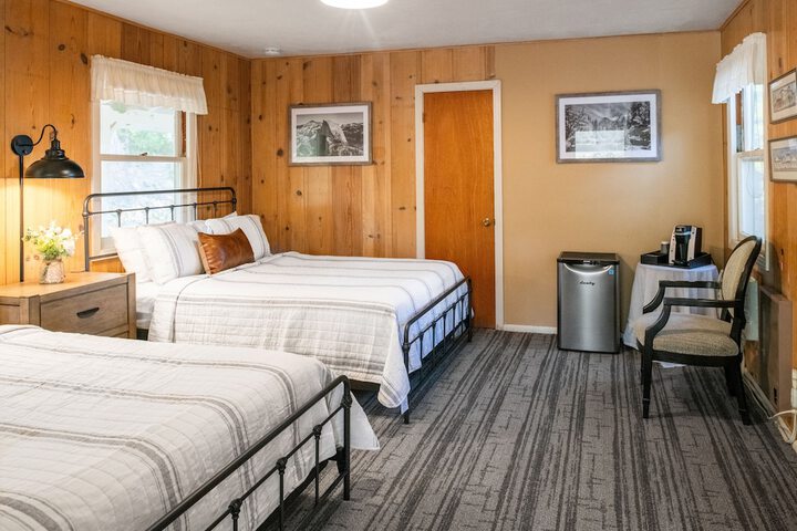 Room 53 of 107