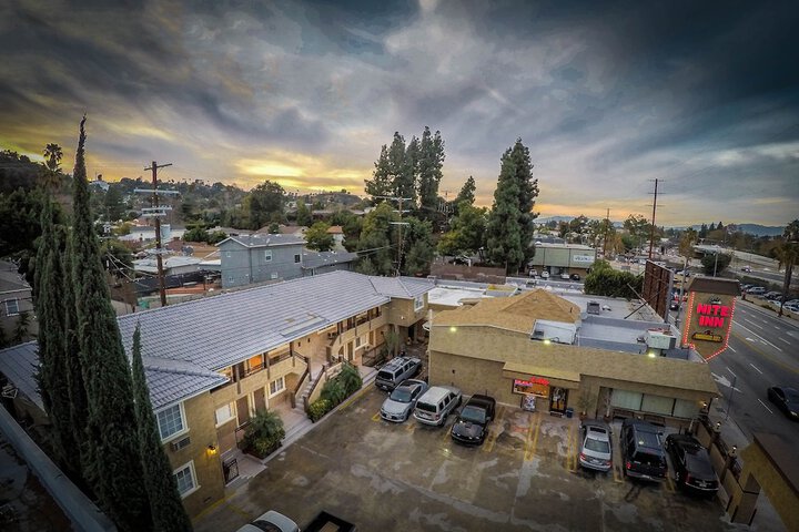 Nite Inn - Walking Distance to Universal Studios Hollywood