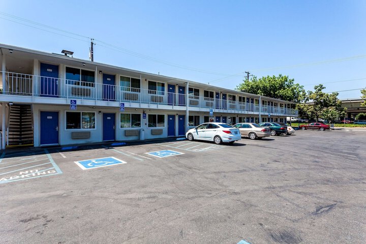 Hotel 5 of 21