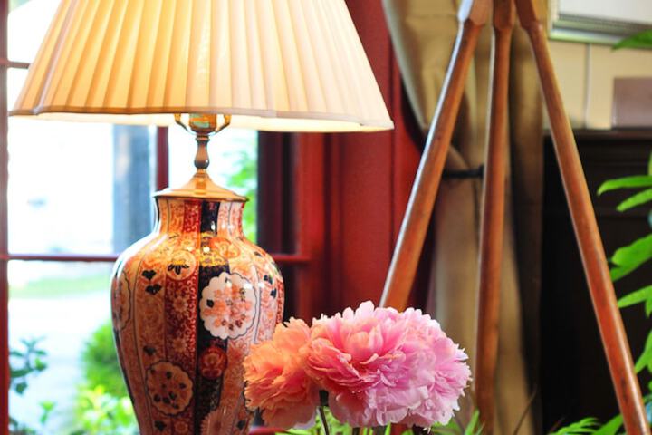1795 Acorn Inn B & B