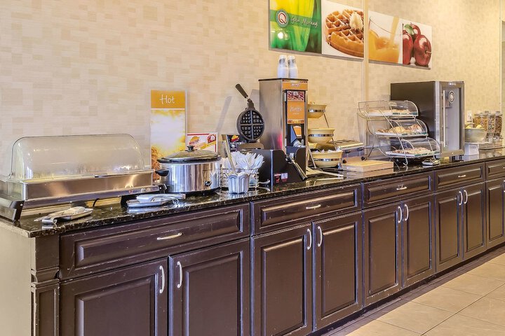 Breakfast/Coffee Service 27 of 32