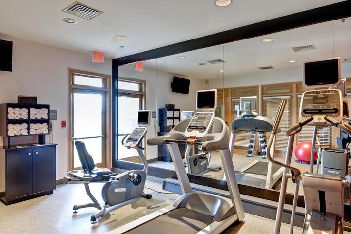 Homewood Suites by Hilton Windsor Locks Hartford