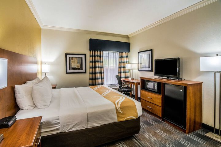 Room 32 of 44