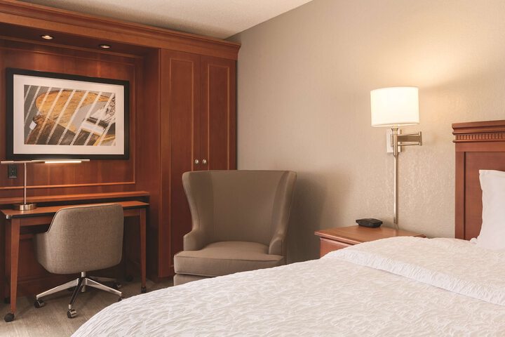 Room 15 of 24