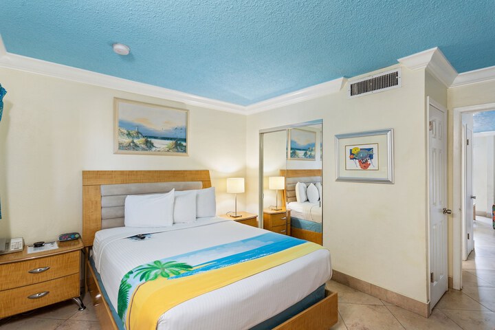 Room 43 of 106