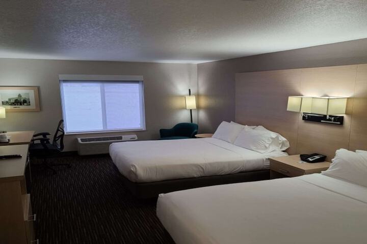 Room 8 of 21