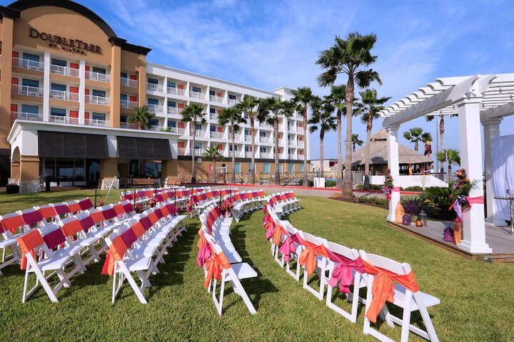 DoubleTree by Hilton Hotel Galveston Beach