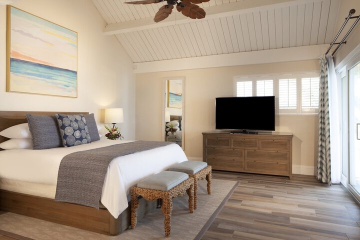 Pier House Resort & Spa