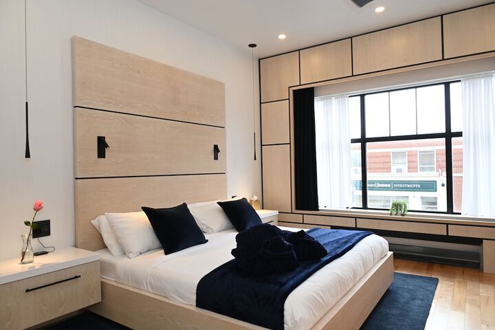 Room 93 of 110