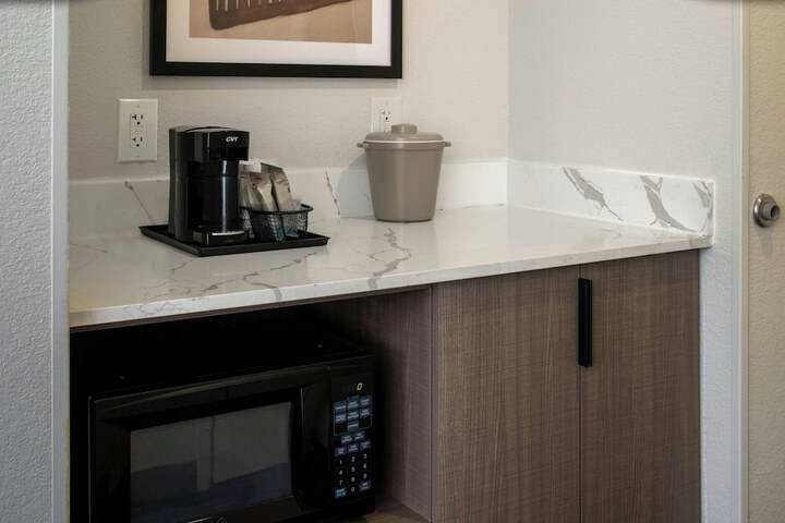 Fairfield Inn & Suites by Marriott Lafayette South