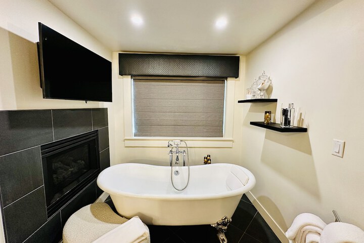 Bespoke Inn Flagstaff