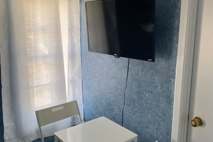 Room 10 of 78