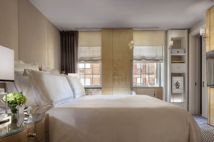 The Carlyle a Rosewood Hotel