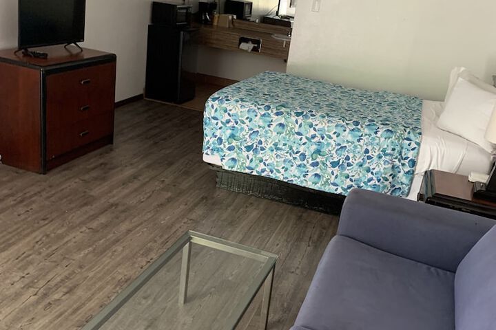 Room 43 of 71