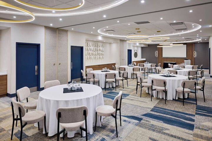 Candlewood Suites Burlington Conference Centre by IHG