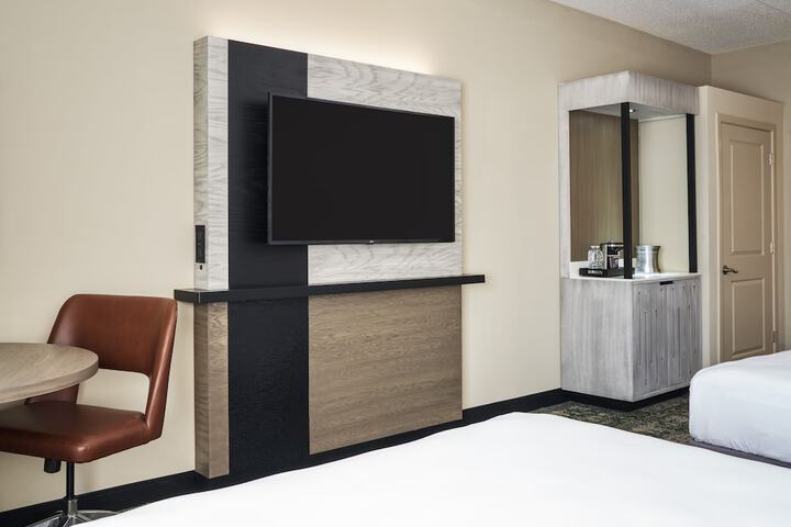 Room 33 of 56